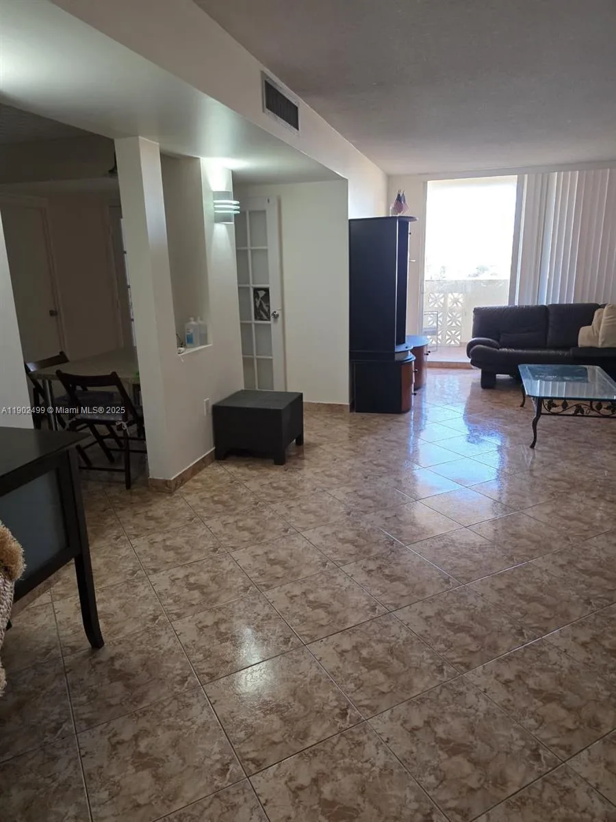 1833 S Ocean Dr # 1505, Hallandale Beach, FL 33009 photo 5