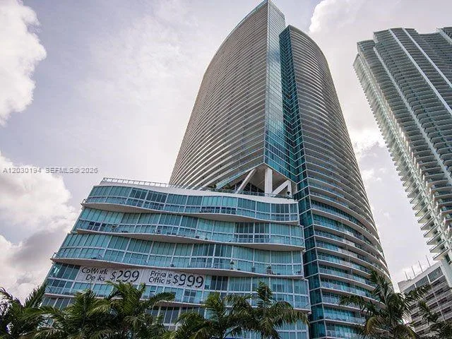 888 Biscayne Blvd # 2911, Miami, FL 33132 photo 4
