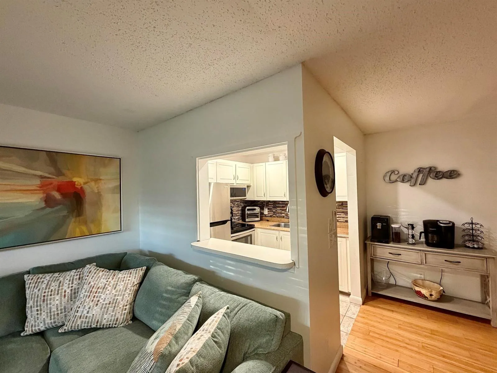 335 Durham J, Deerfield Beach, FL 33442 photo 2