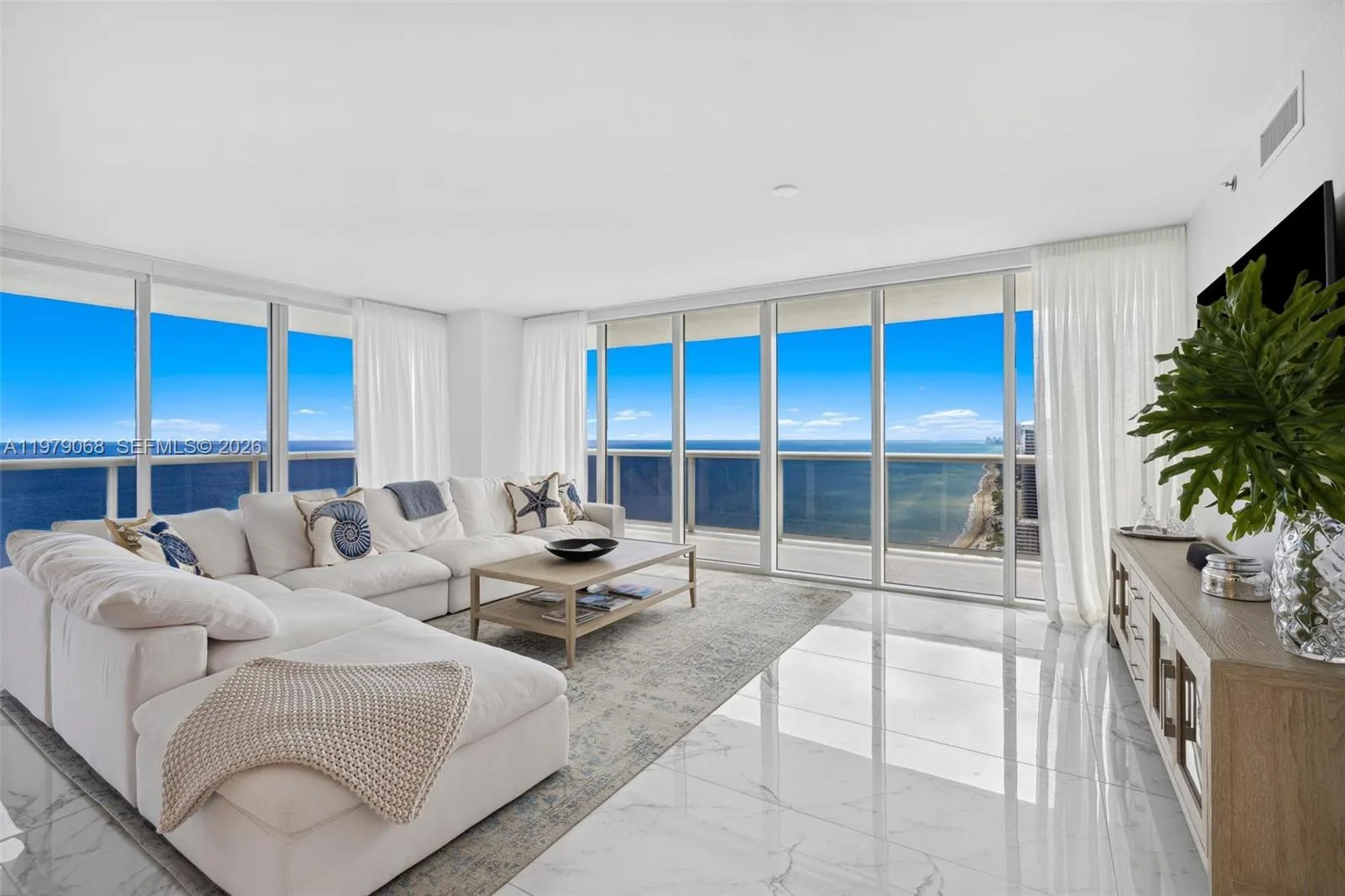 1830 S Ocean Dr # 4502, Hallandale Beach, FL 33009