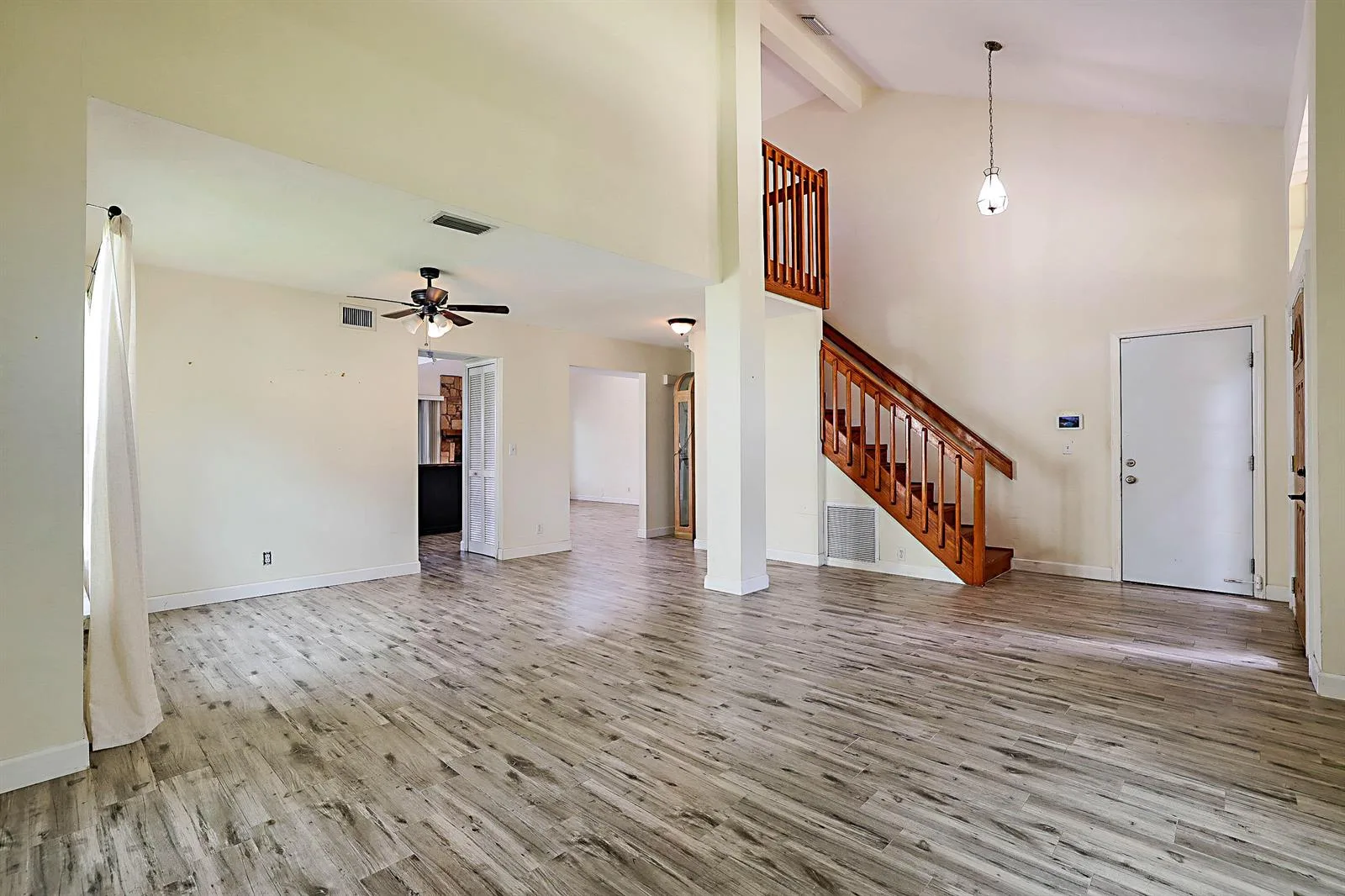 3570 Woods Walk Boulevard, Lake Worth, FL 33467 photo 6