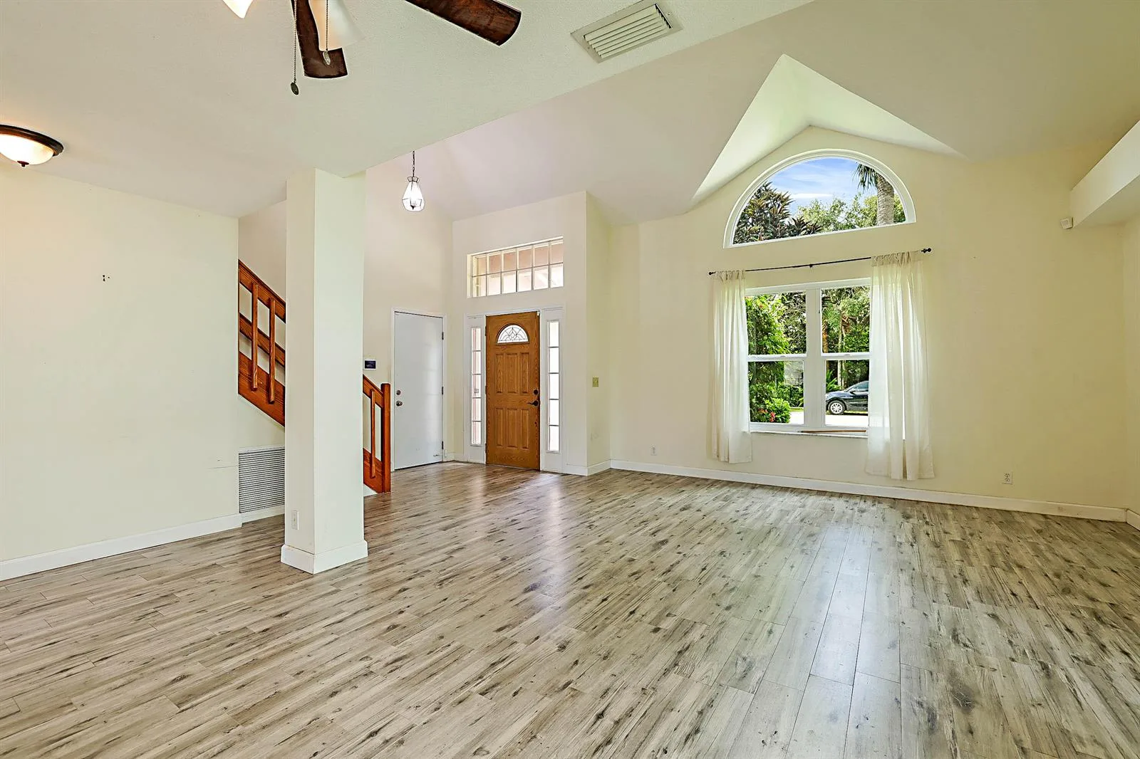 3570 Woods Walk Boulevard, Lake Worth, FL 33467 photo 7
