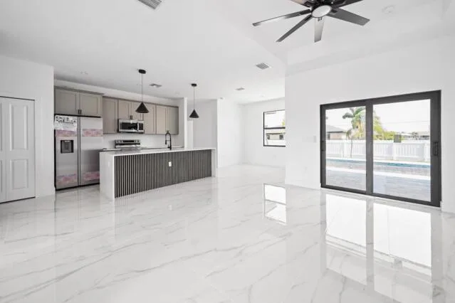 2511 NW 7th Street, Cape Coral, FL 33993