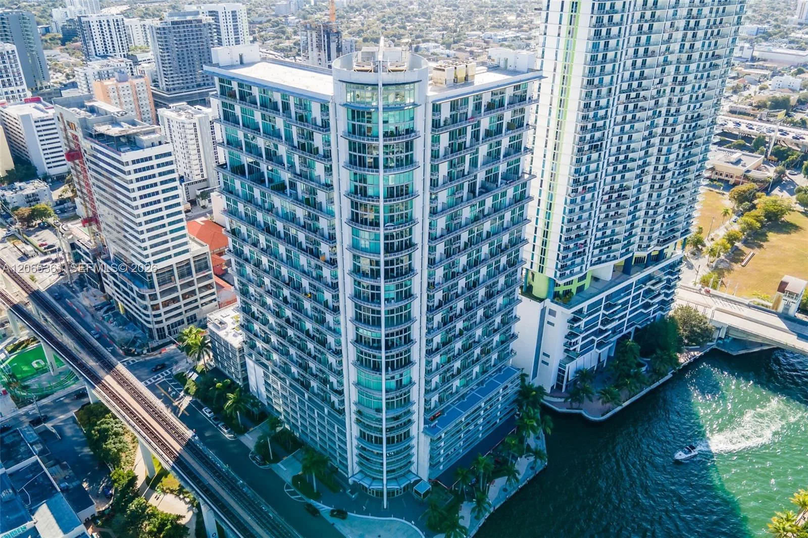 690 SW 1st Ct # 2507, Miami, FL 33130 photo 4
