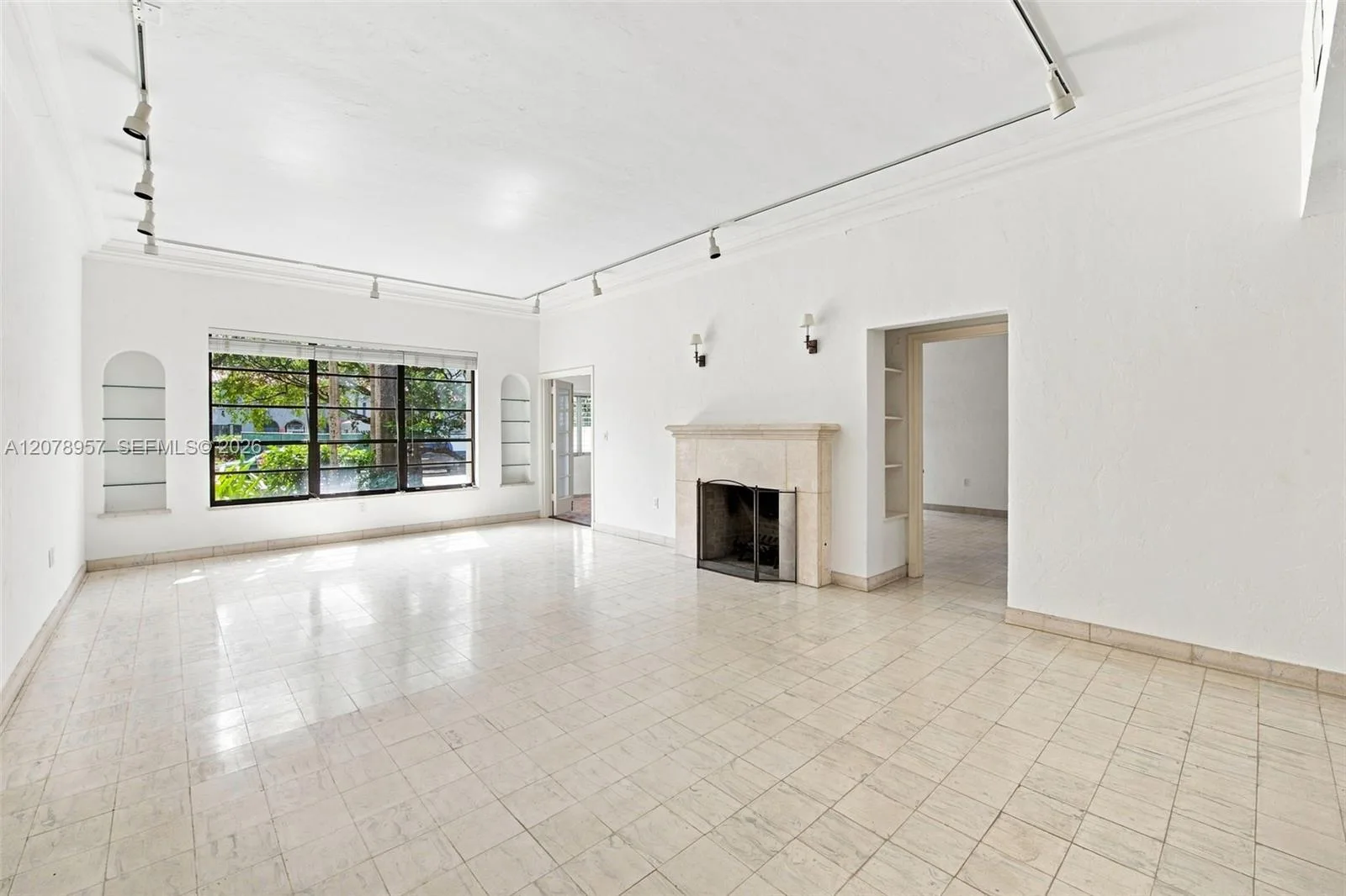 5680 Pine Tree Dr, Miami Beach, FL 33140 photo 7