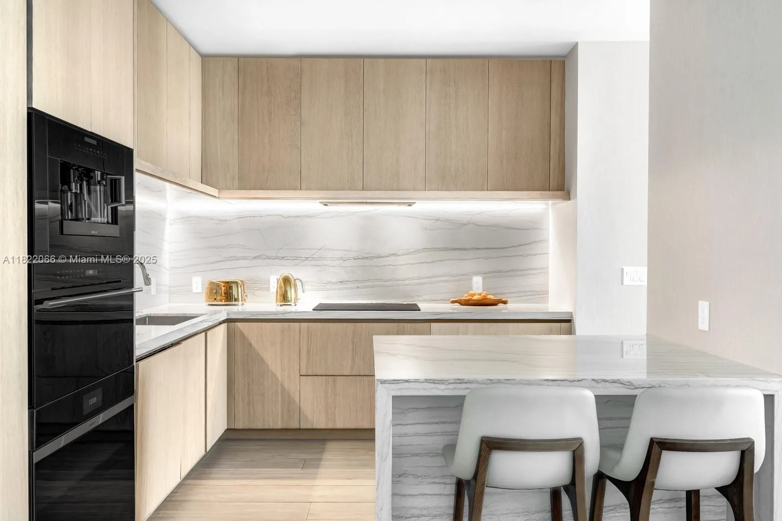 8701 Collins Ave # 805, Miami Beach, FL 33154 photo 9