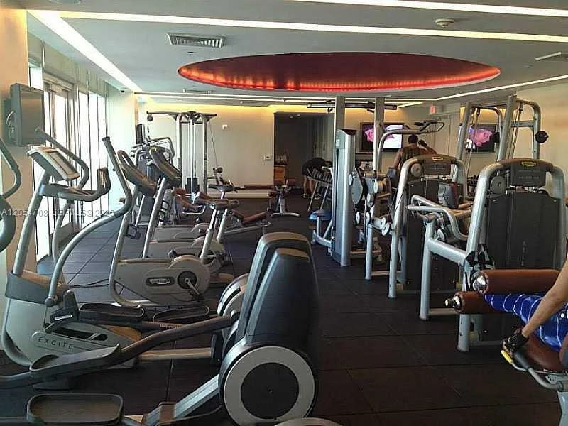 500 Brickell Ave # 2200, Miami, FL 33131 photo 6