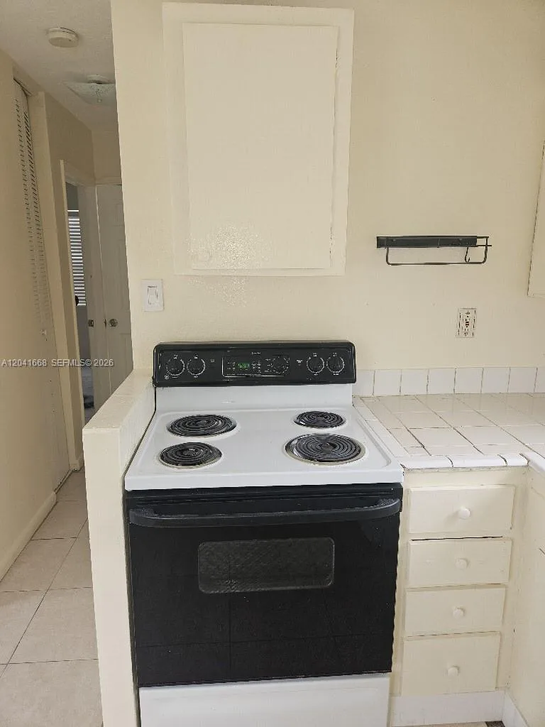 2405-2411 NE 136th Ln, North Miami Beach, FL 33181 photo 8