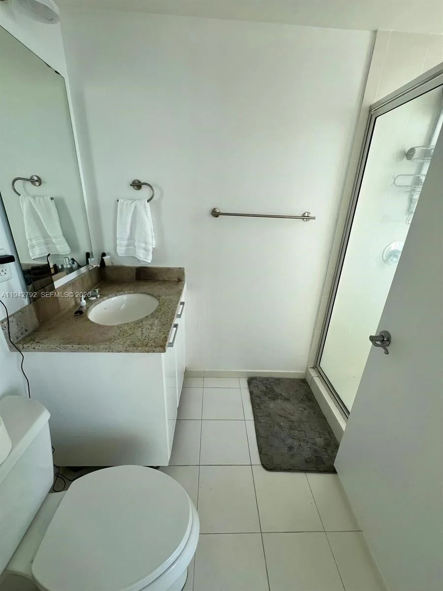 185 SW 7th St # 2601, Miami, FL 33130 photo 11