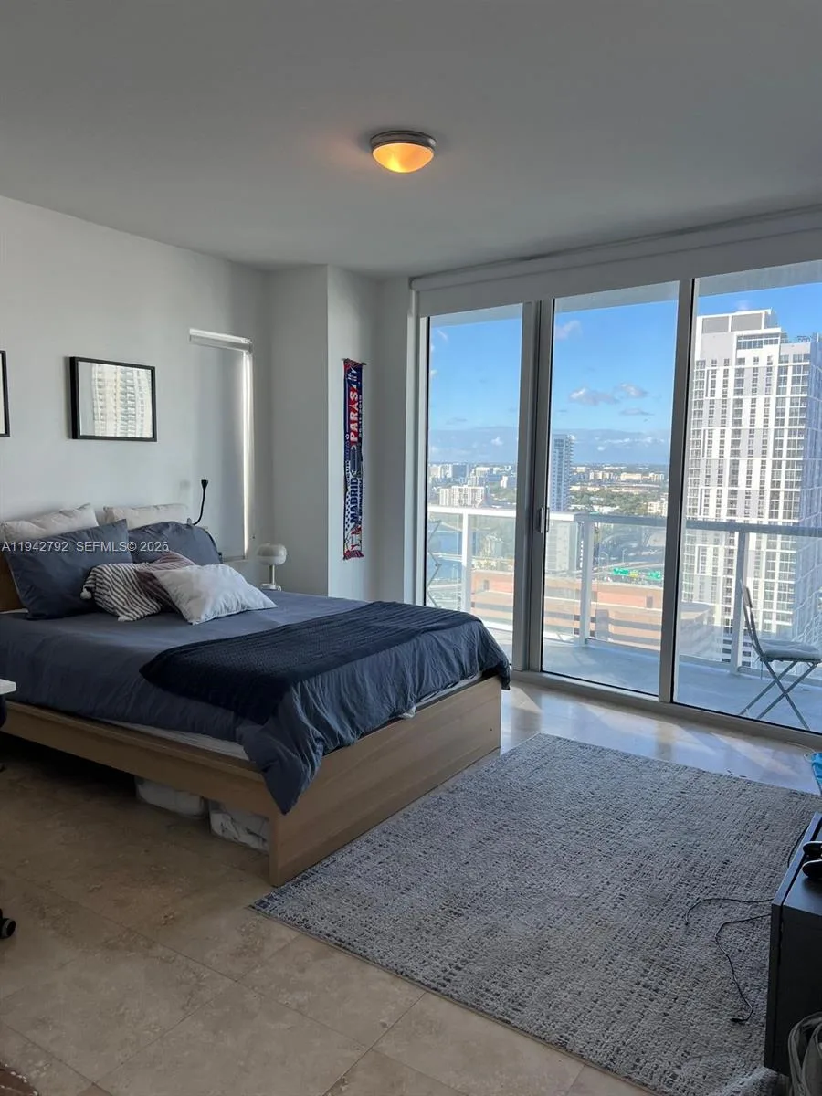 185 SW 7th St # 2601, Miami, FL 33130 photo 8