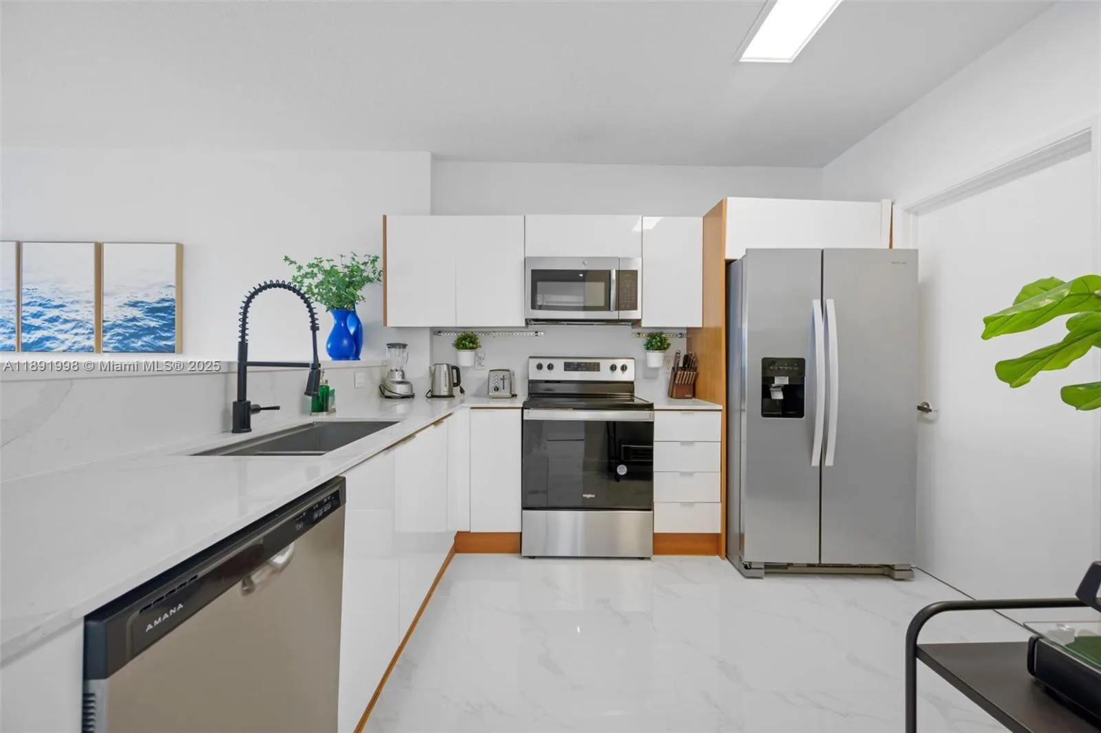 18100 N Bay Rd # 708, Sunny Isles Beach, FL 33160 photo 7