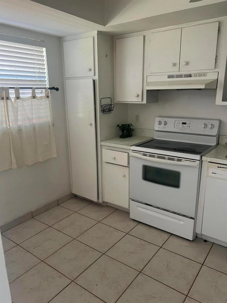 1151 Carlton Court # 103, Fort Pierce, FL 34949 photo 3