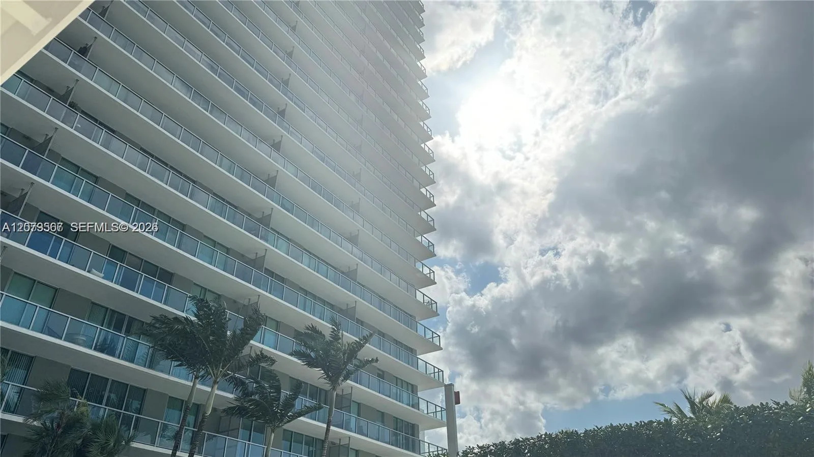 1111 SW 1st # UPH4021-, Miami, FL 33130 photo 3