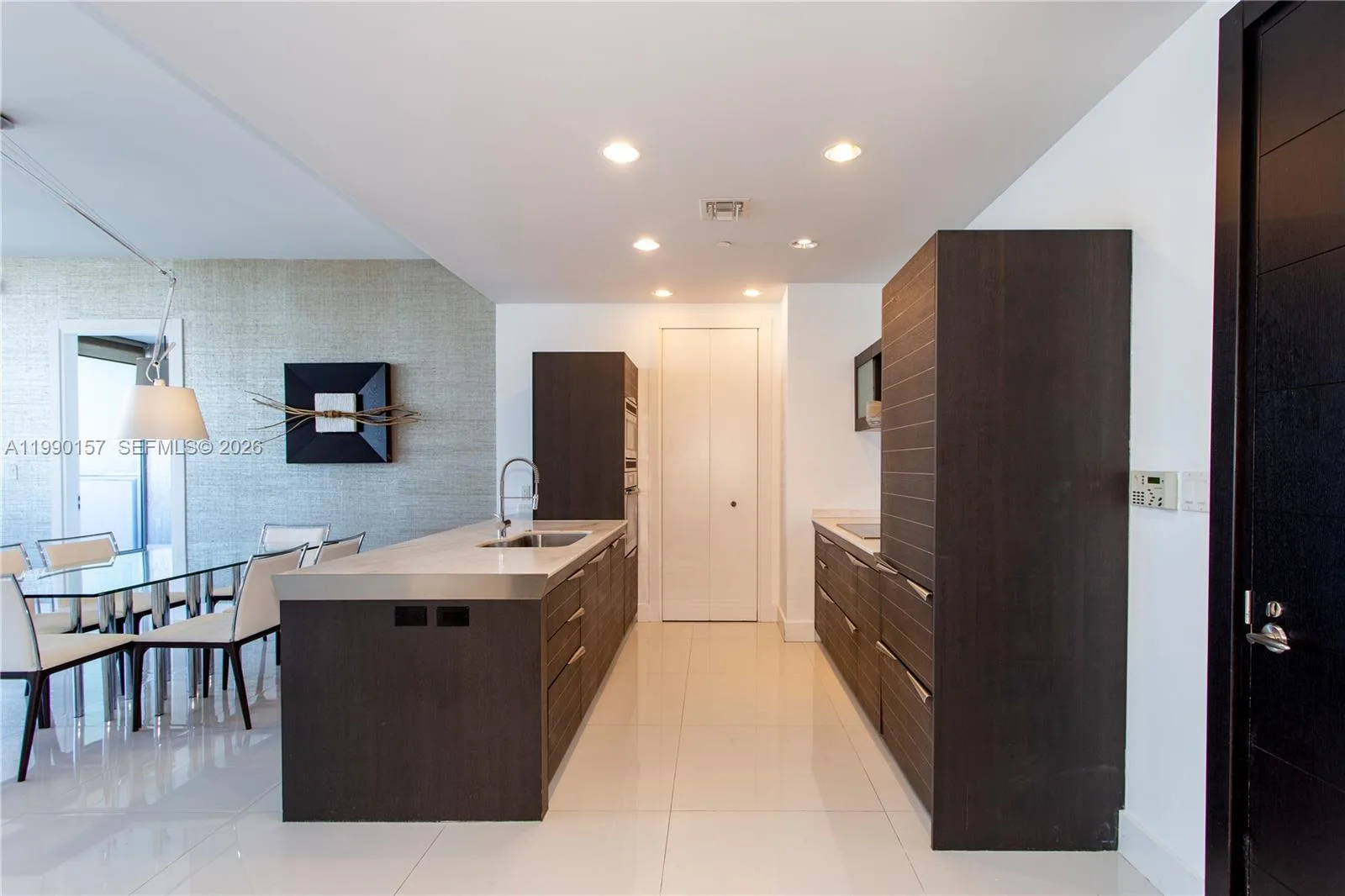 200 BISCAYNE BLVD WY # 4512, Miami, FL 33131 photo 5