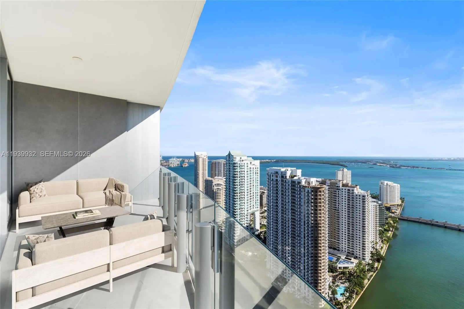 300 Biscayne Blvd Way # 4207, Miami, FL 33131