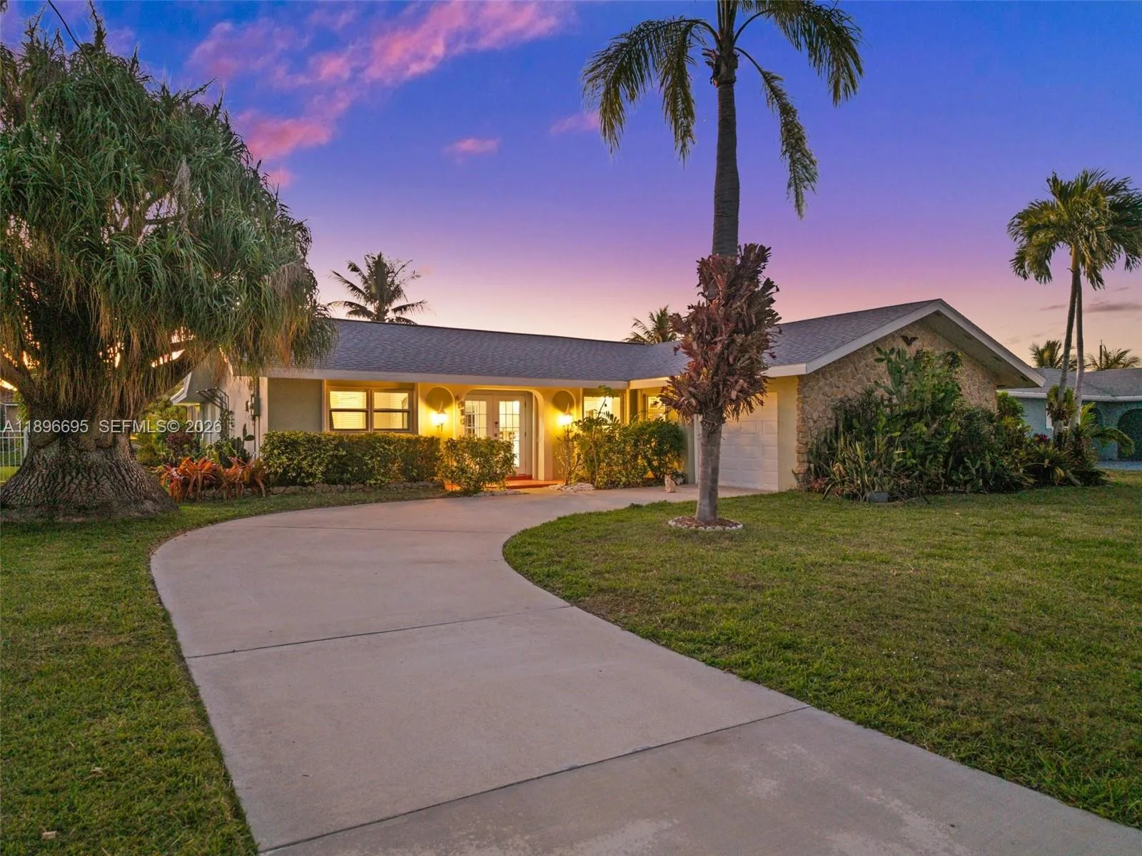 4910 Sorrento Ct, Cape Coral, FL 33904