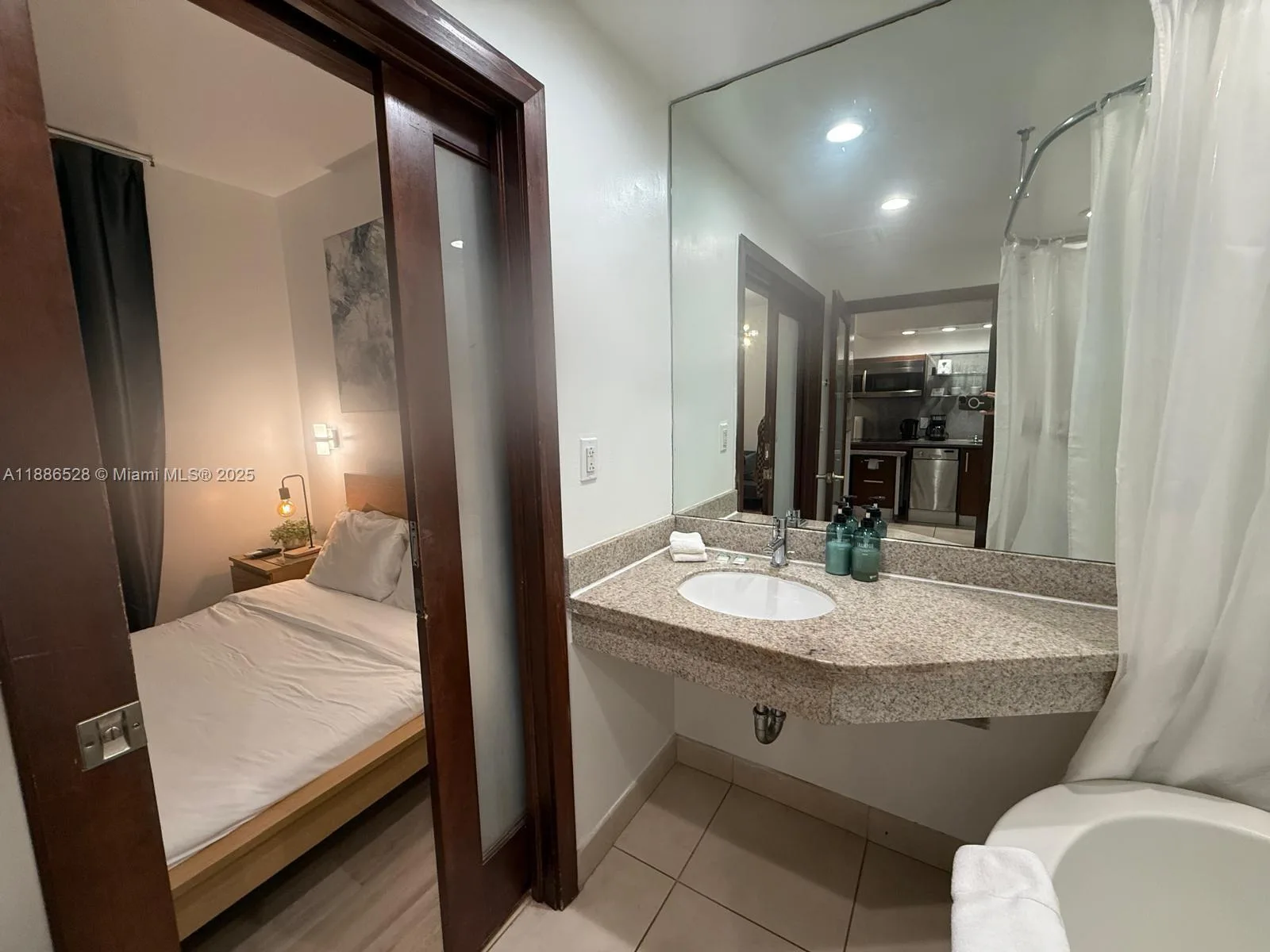 1036 Ocean Dr # B303, Miami Beach, FL 33139 photo 5