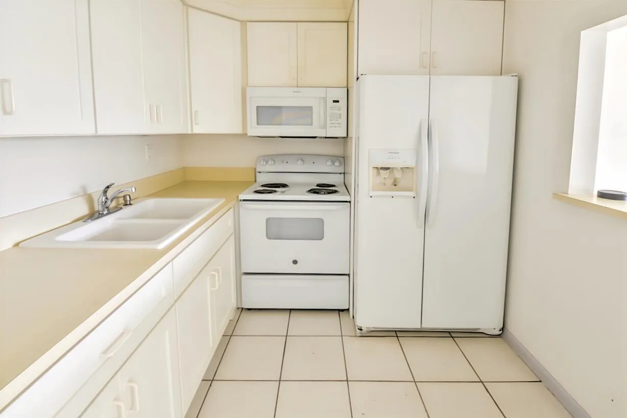 164 Andover G, West Palm Beach, FL 33417