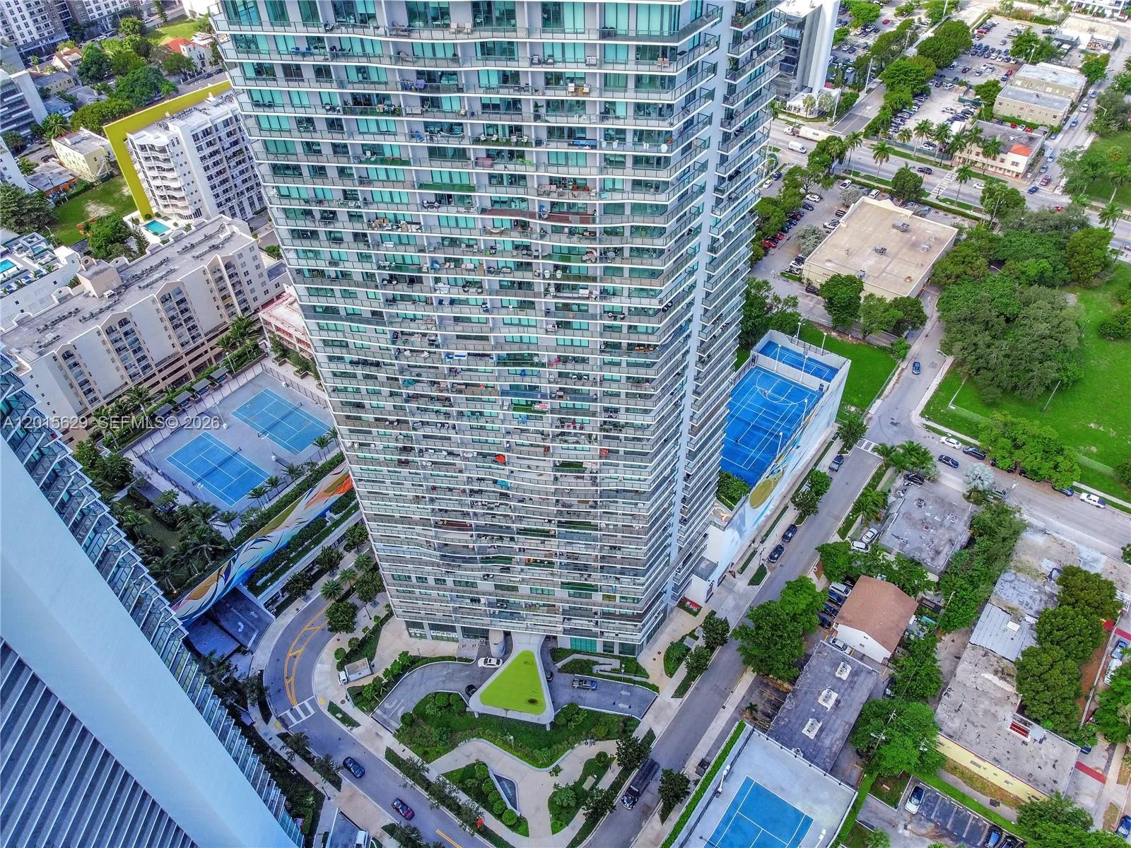 501 NE 31st St # 608, Miami, FL 33137 photo 3