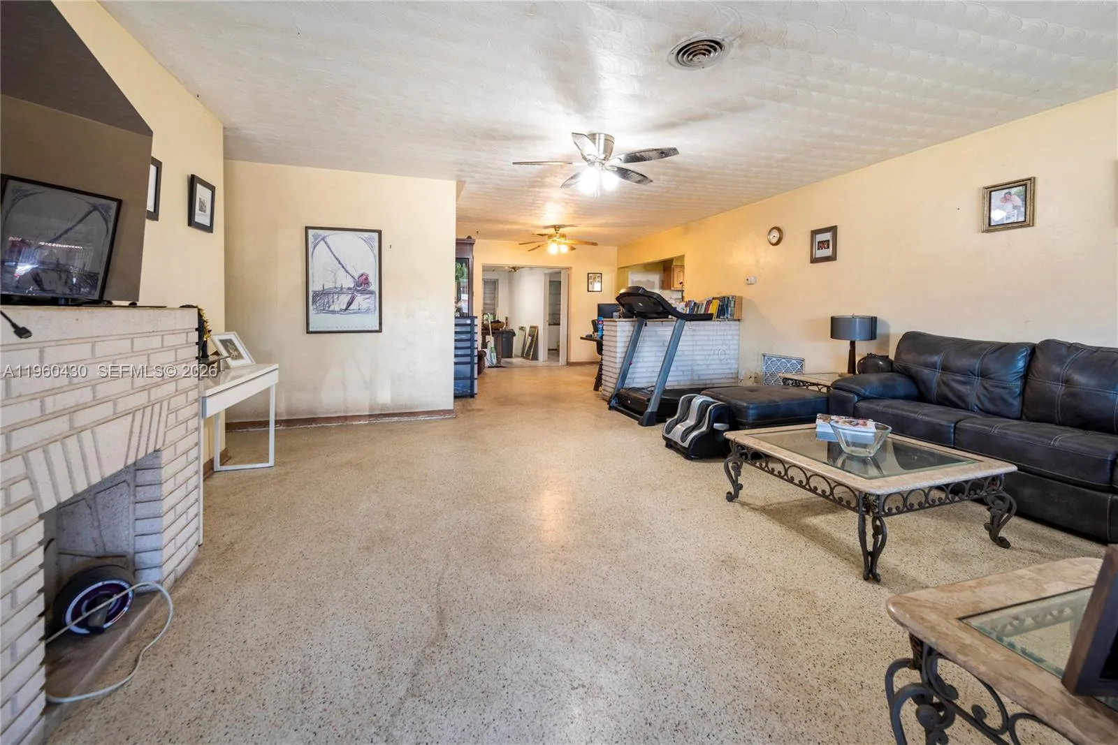600 SW 11th Ave, Hallandale Beach, FL 33009 photo 4