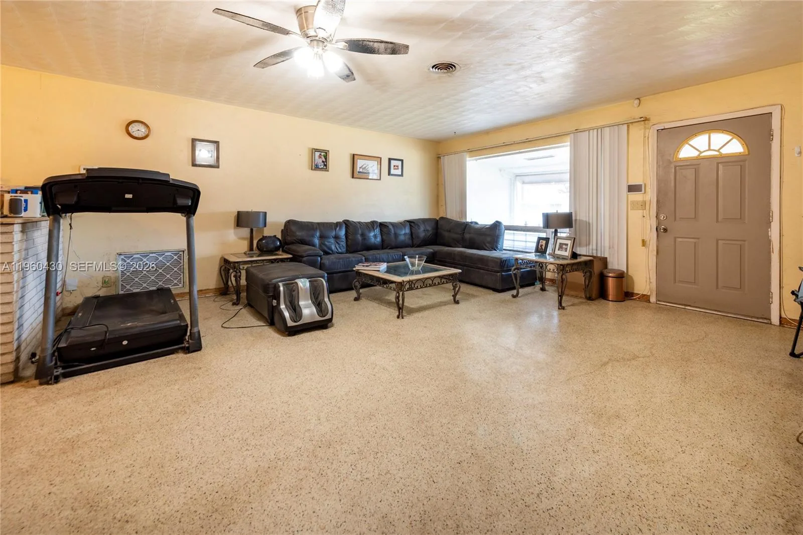 600 SW 11th Ave, Hallandale Beach, FL 33009 photo 5