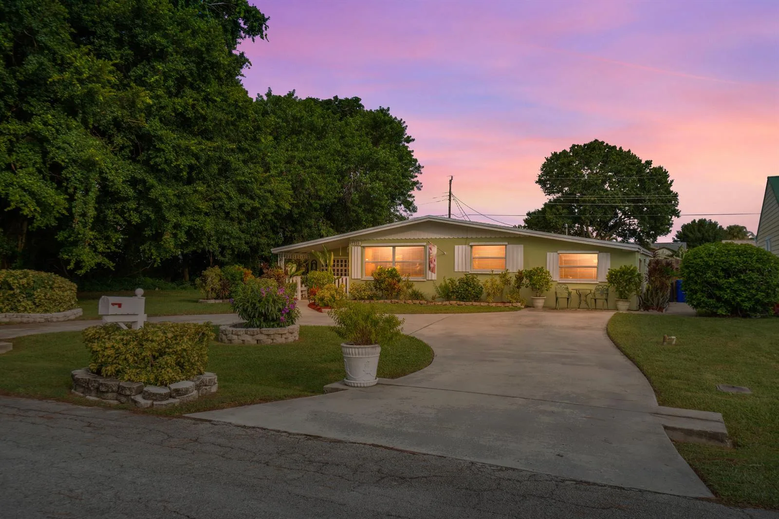 2330 SE Madison Street, Stuart, FL 34997 — zdjęcie 2