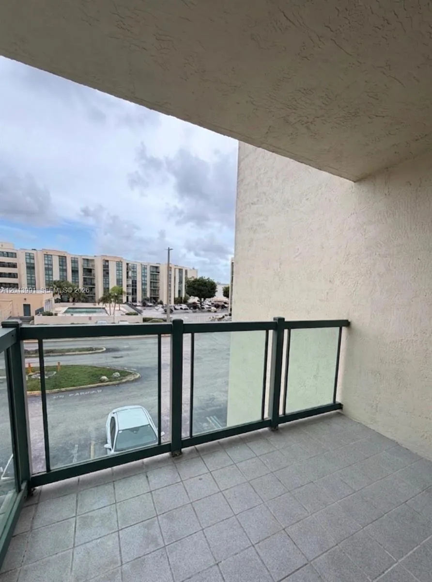 2055 SW 122nd Ave # 327, Miami, FL 33175 photo 12