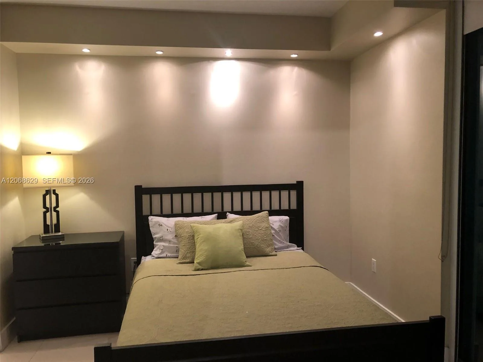 90 SW 3rd St # 3802, Miami, FL 33130 photo 12