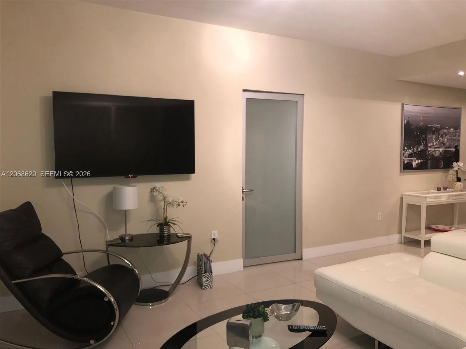 90 SW 3rd St # 3802, Miami, FL 33130 photo 5