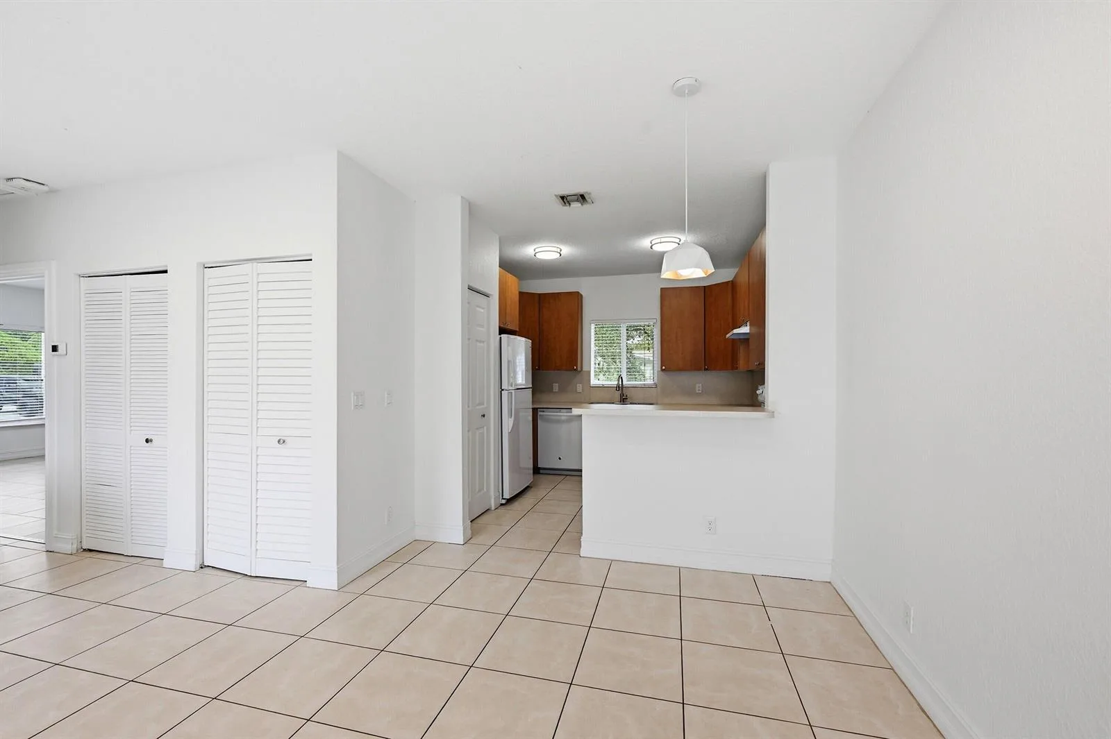 911 NE 12th Avenue, Pompano Beach, FL 33060 photo 10