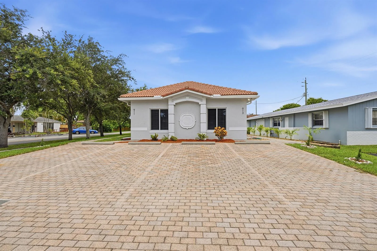 911 NE 12th Avenue, Pompano Beach, FL 33060 photo 4