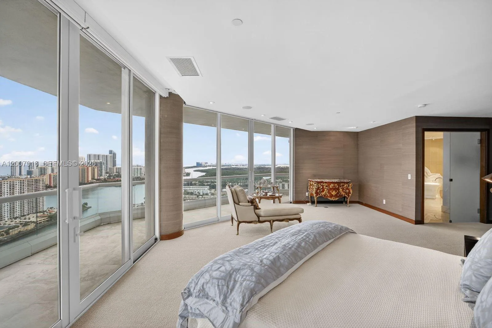 2600 Island Blvd # PH-1, Aventura, FL 33160 photo 11