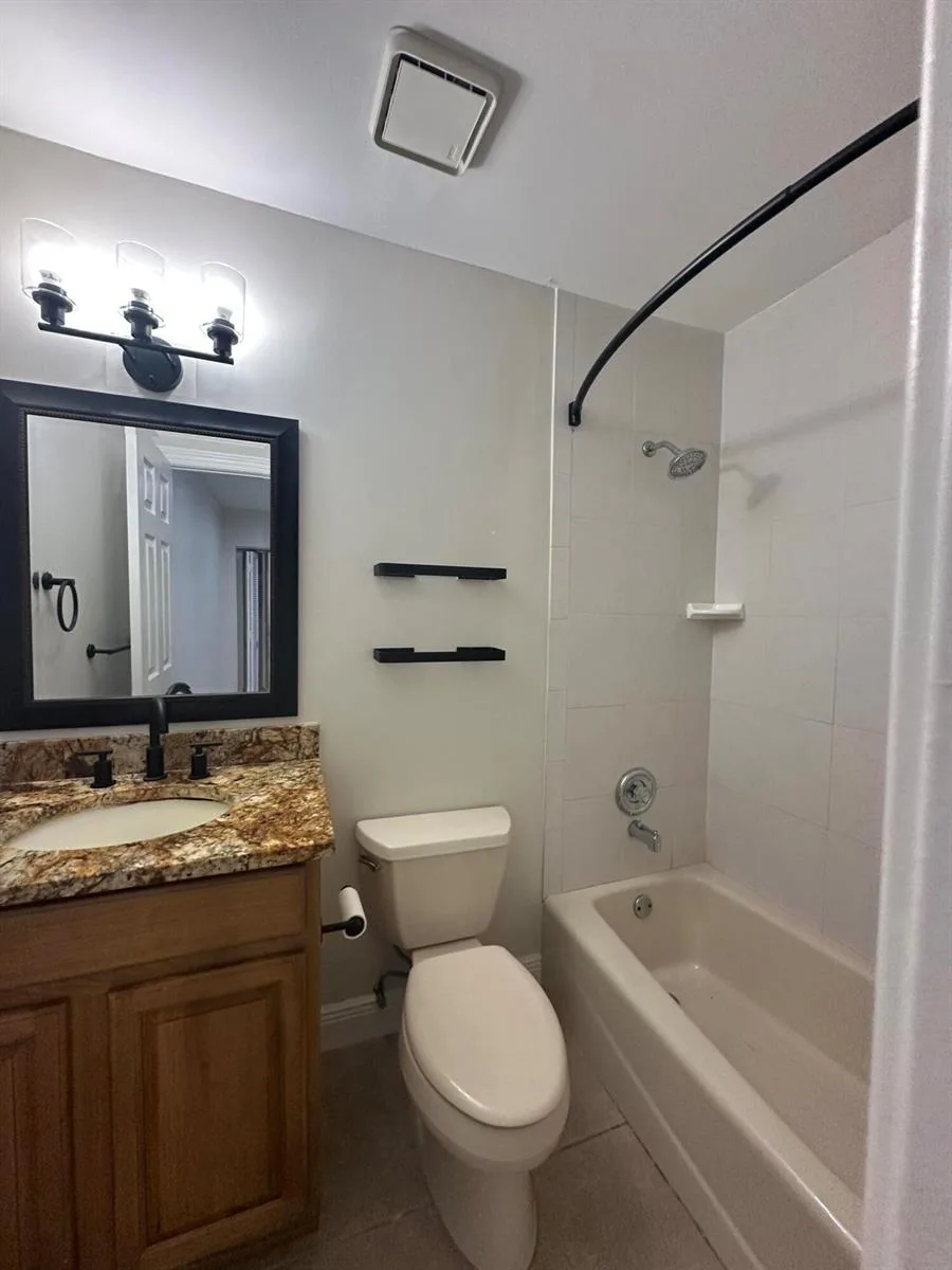 3939 NE 5th Avenue # A206, Boca Raton, FL 33431 photo 6