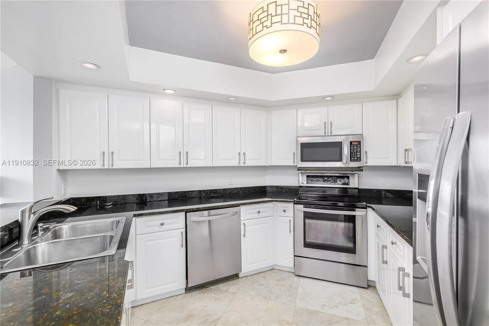 1800 Sunset Harbour Dr # 715, Miami Beach, FL 33139 photo 4