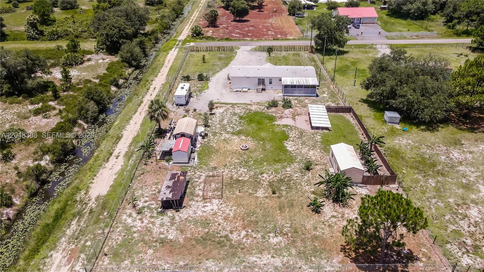 585 S Lindero ST, Clewiston, FL 33440 photo 10