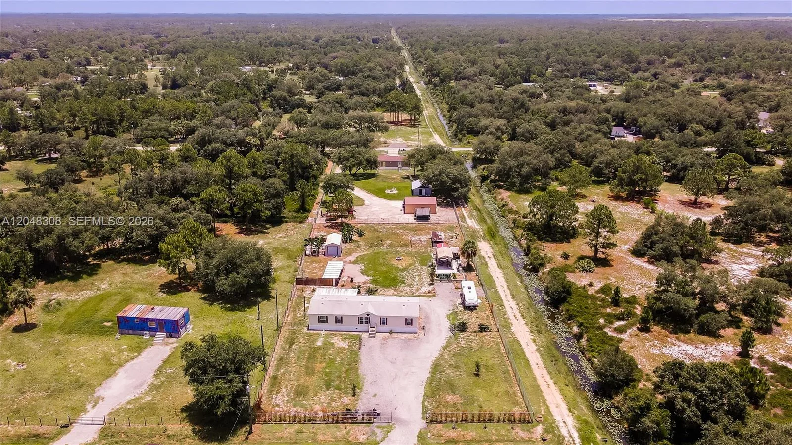 585 S Lindero ST, Clewiston, FL 33440 photo 7
