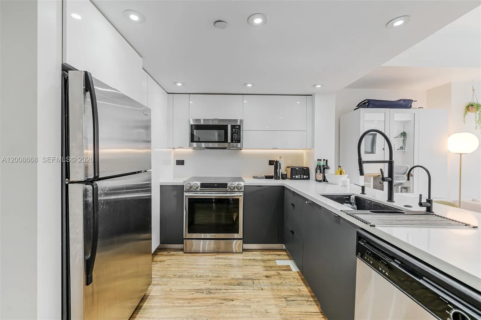 111 E Flagler St # 708, Miami, FL 33131