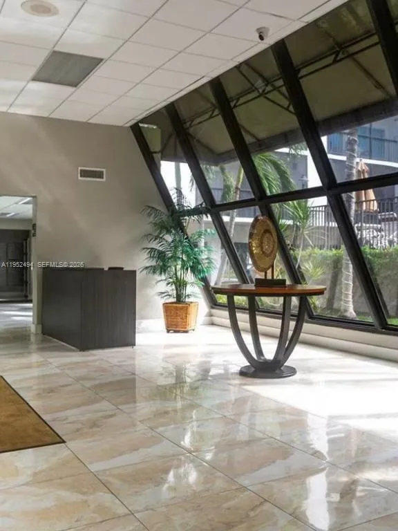 201 178th Dr # 231, Sunny Isles Beach, FL 33160 photo 4