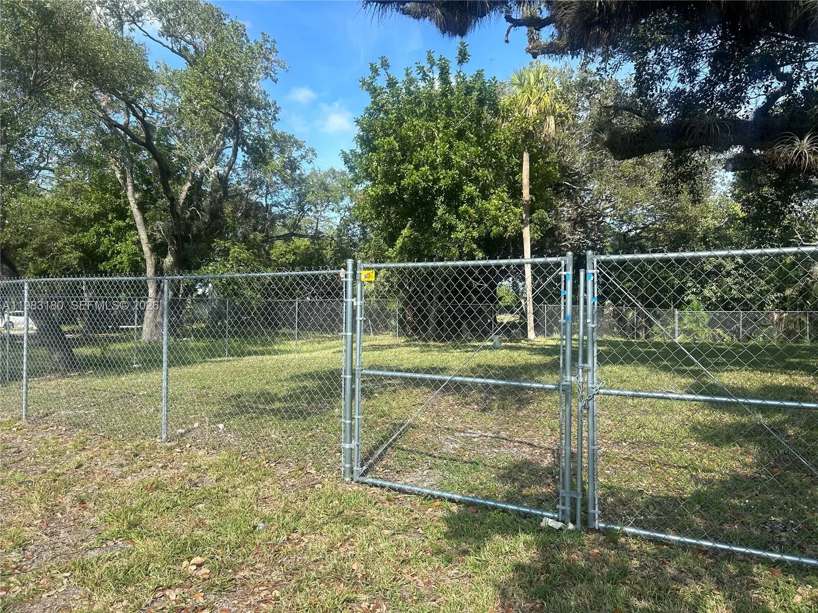 2551 SW 36th St, Dania Beach, FL 33312