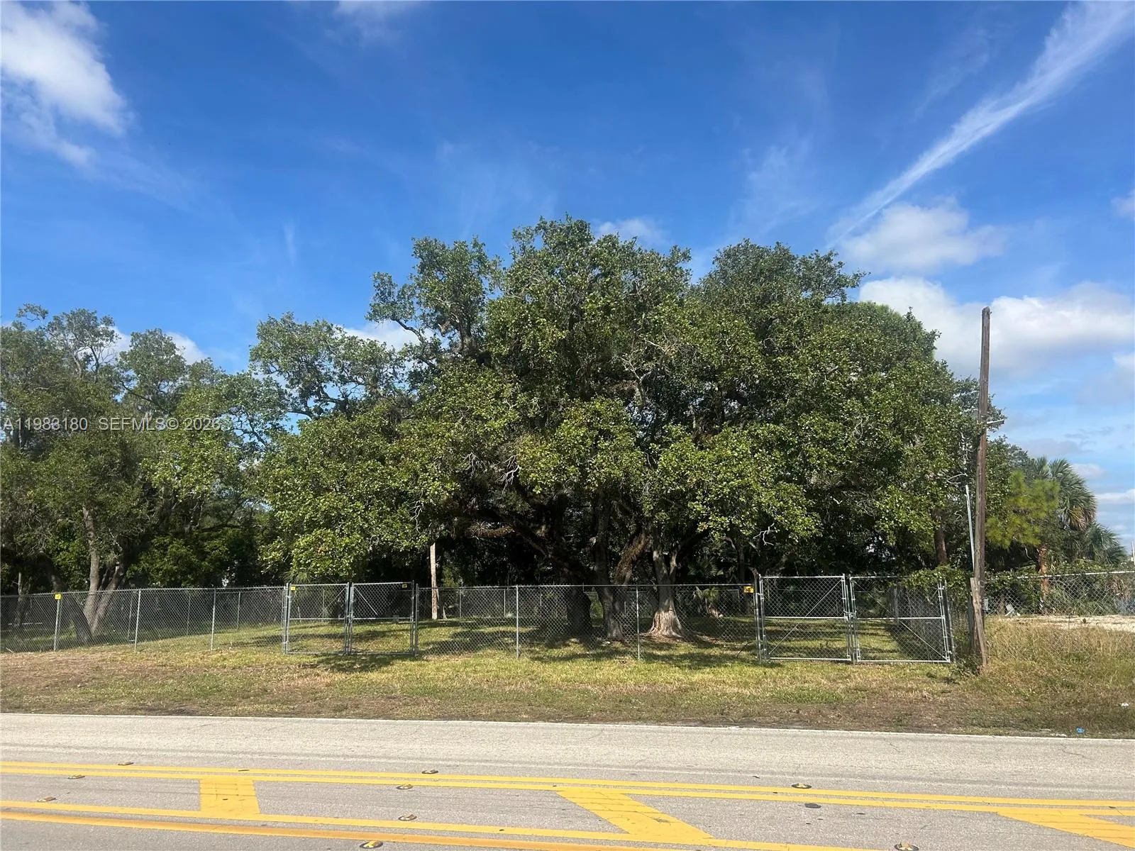 2551 SW 36th St, Dania Beach, FL 33312 photo 4