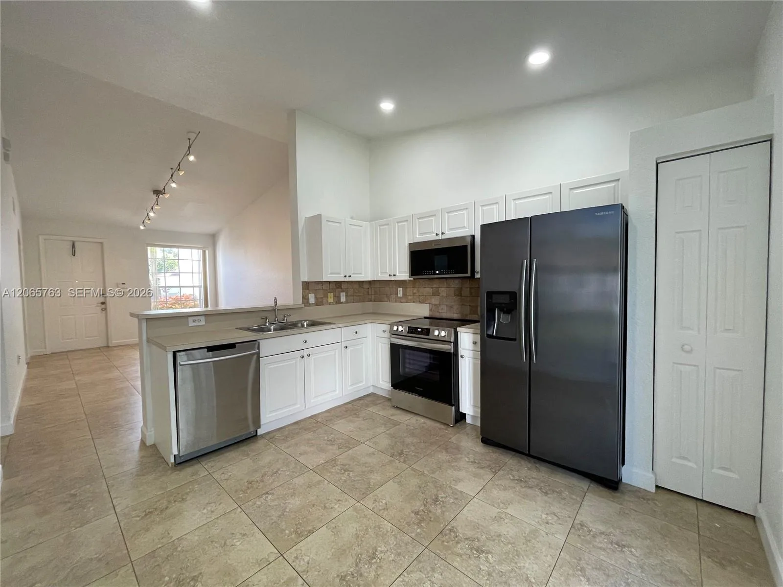 2624 SW 188th Ave, Miramar, FL 33029 photo 10