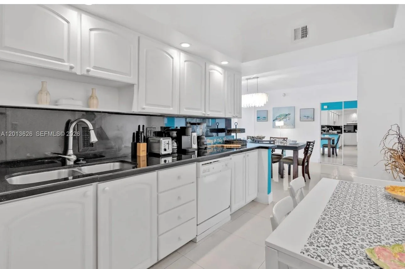 4001 S Ocean Dr # 7B, Hollywood, FL 33019 photo 3