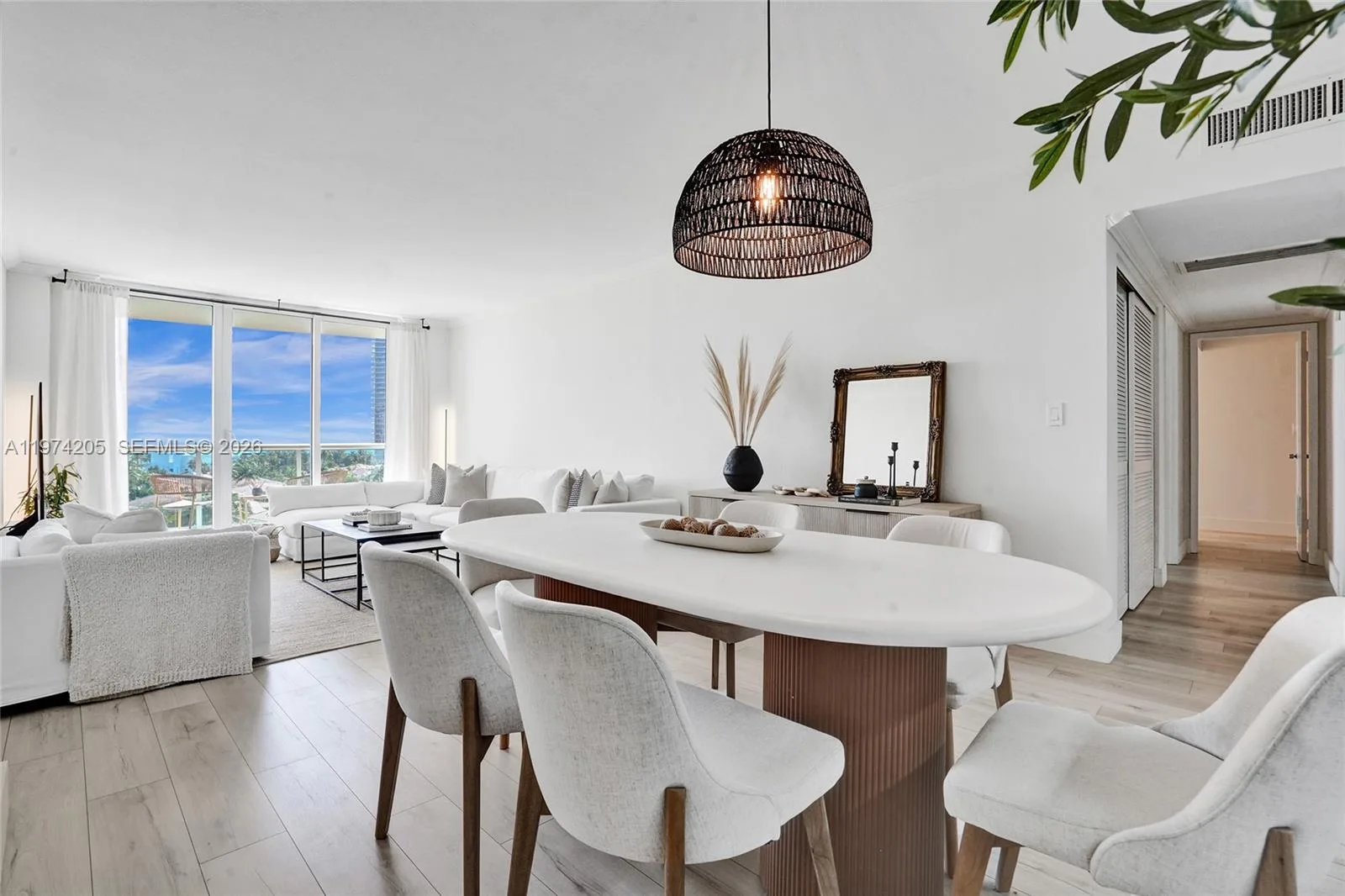19380 Collins Ave # 718, Sunny Isles Beach, FL 33160 photo 4