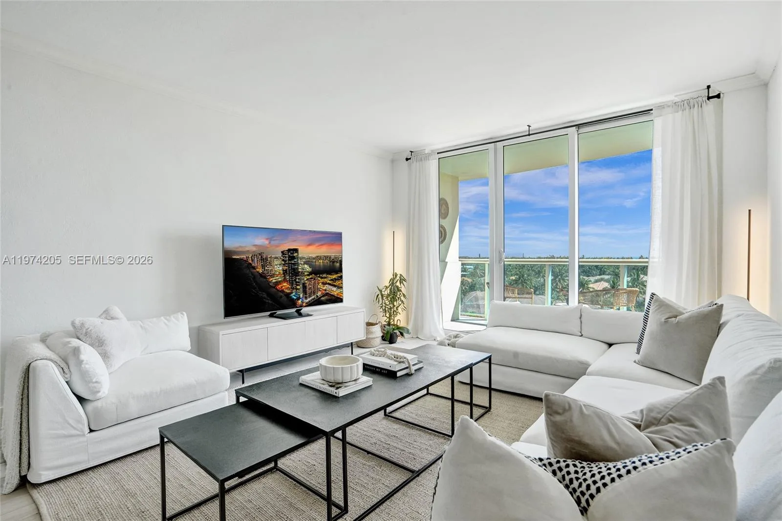 19380 Collins Ave # 718, Sunny Isles Beach, FL 33160 photo 6