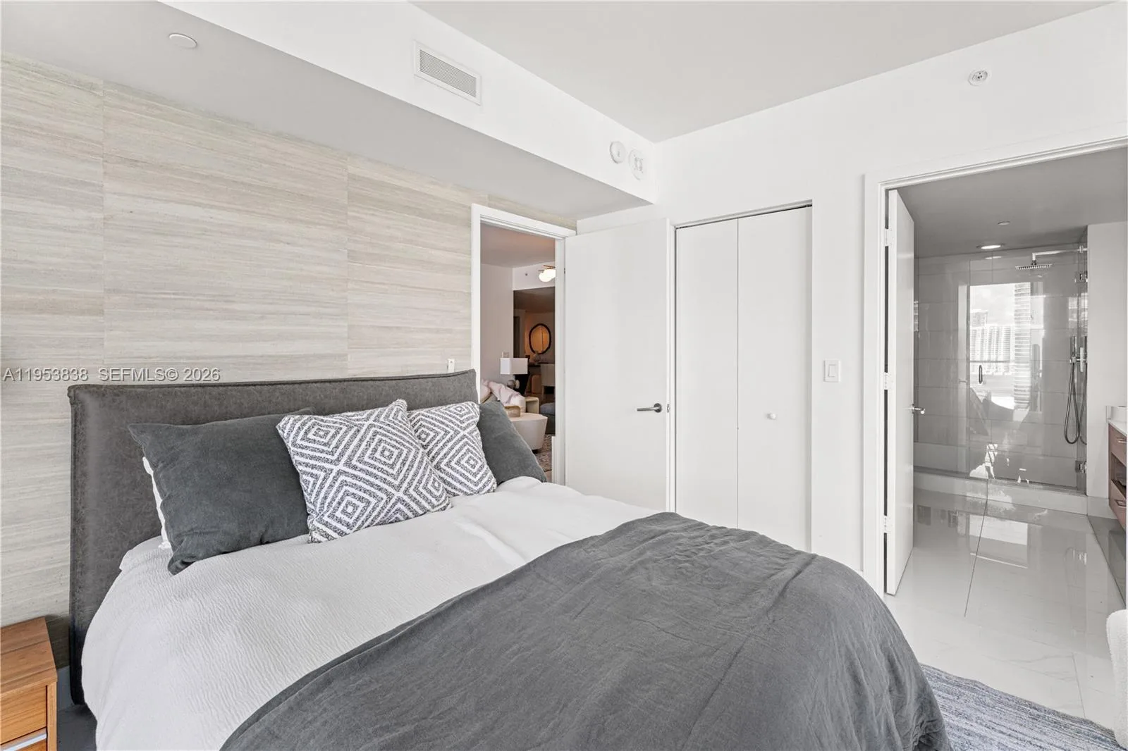 1300 S Miami Ave # 2810, Miami, FL 33130 photo 11