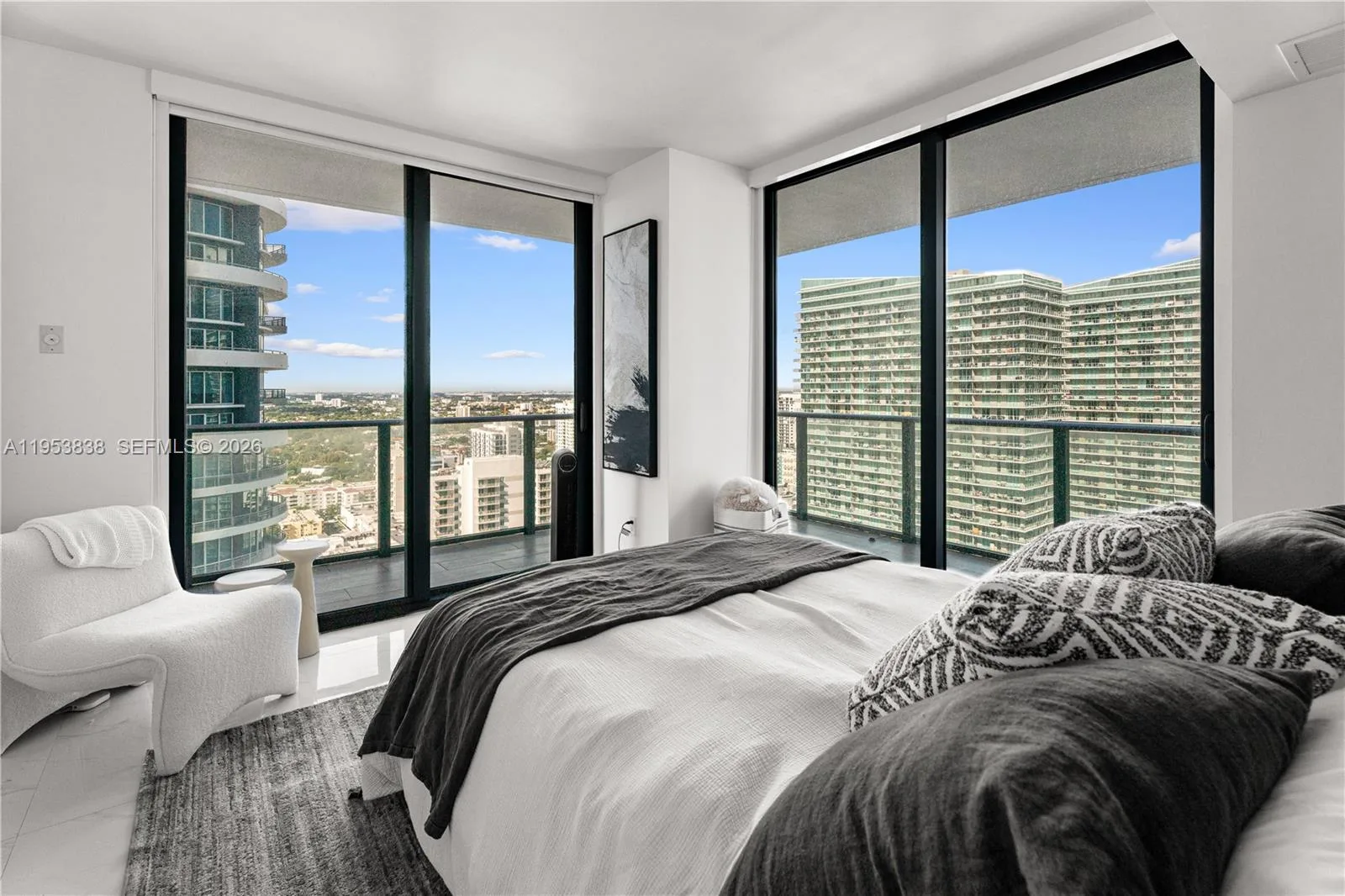 1300 S Miami Ave # 2810, Miami, FL 33130 photo 12