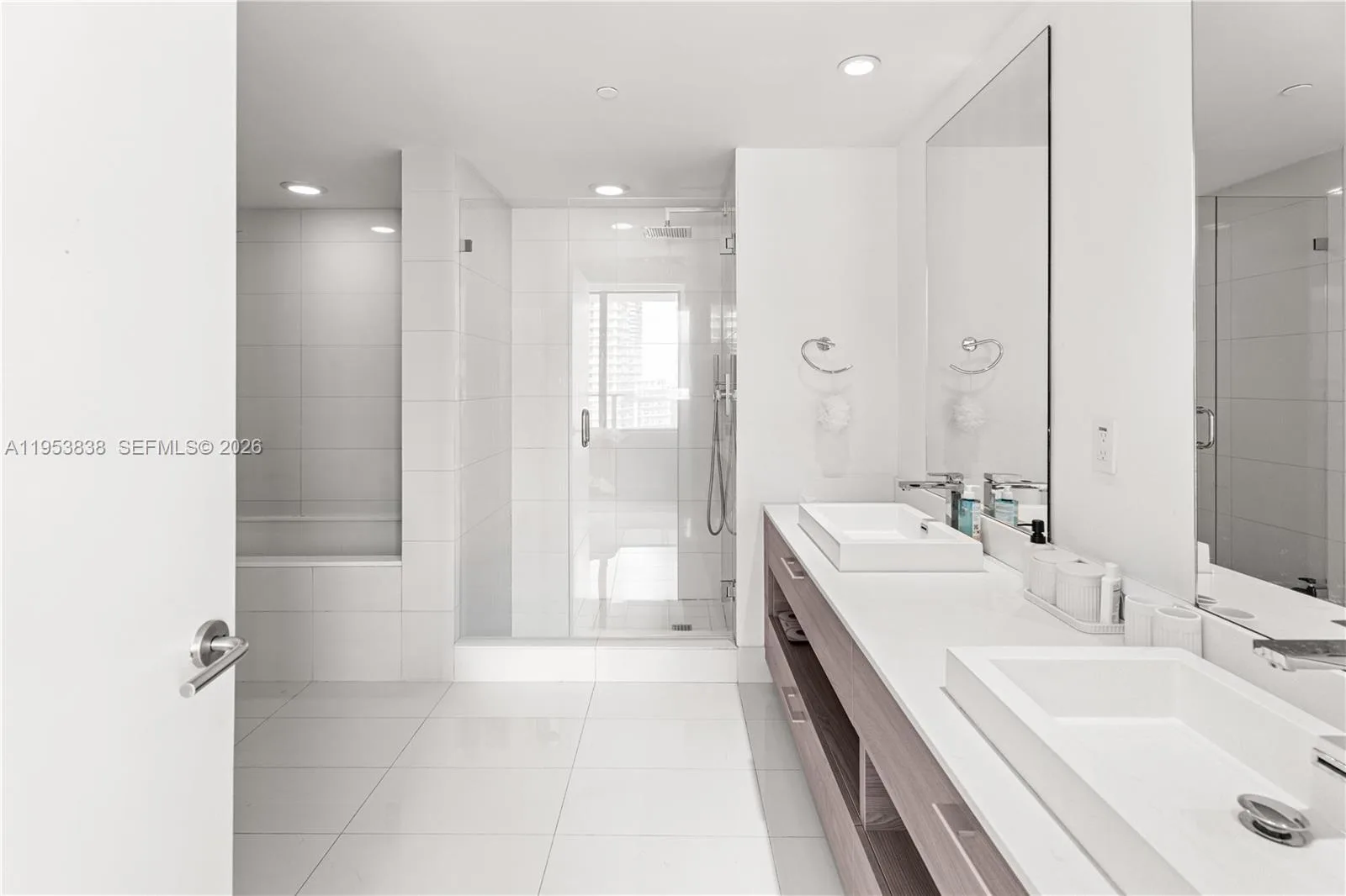 1300 S Miami Ave # 2810, Miami, FL 33130 photo 13
