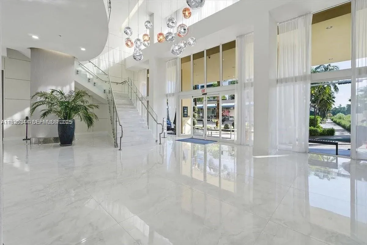18800 NE 29th Ave # 1012, Aventura, FL 33180