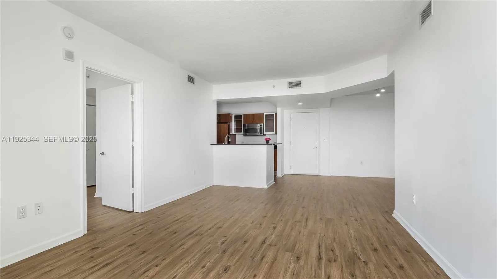 18800 NE 29th Ave # 1012, Aventura, FL 33180 photo 4