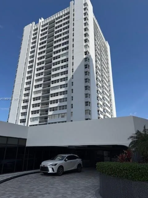 1890 S Ocean Dr # TS 105E, Hallandale Beach, FL 33009
